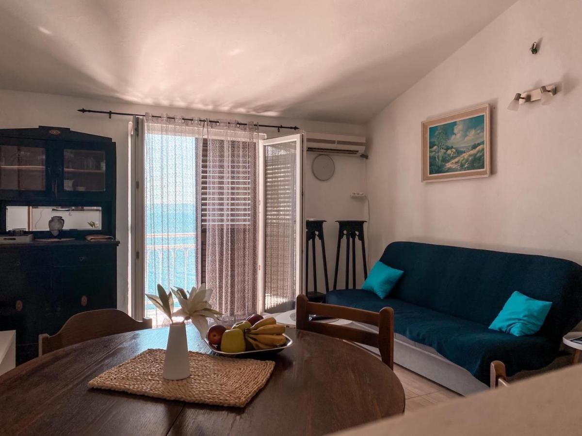 Apartman Gabrijel ポドゥゴラ エクステリア 写真