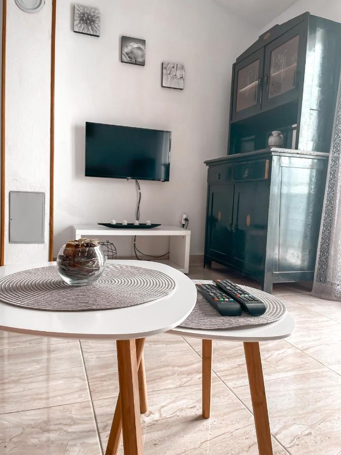 Apartman Gabrijel ポドゥゴラ エクステリア 写真