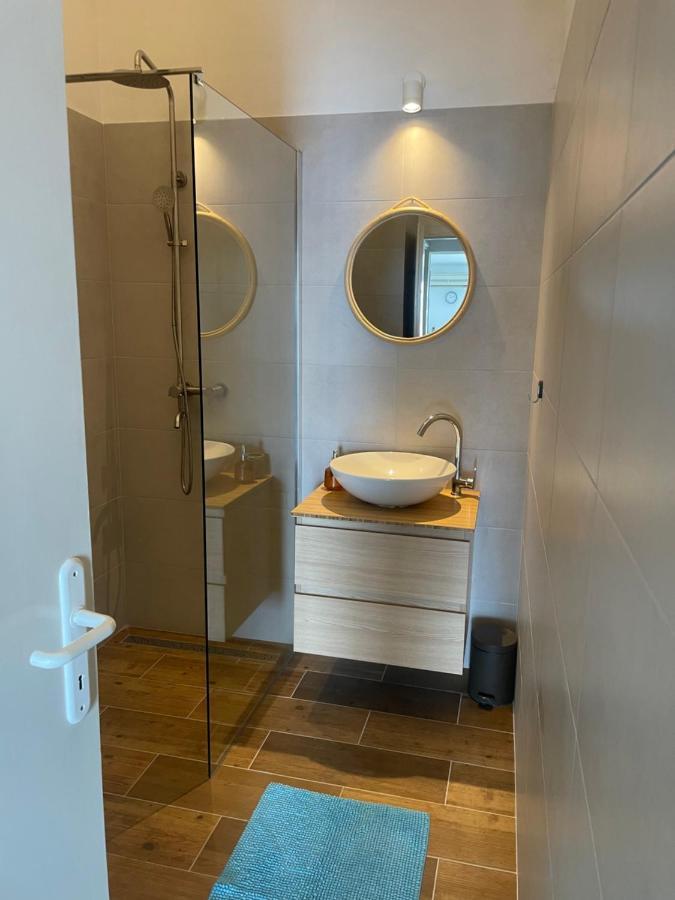 Apartman Gabrijel ポドゥゴラ エクステリア 写真